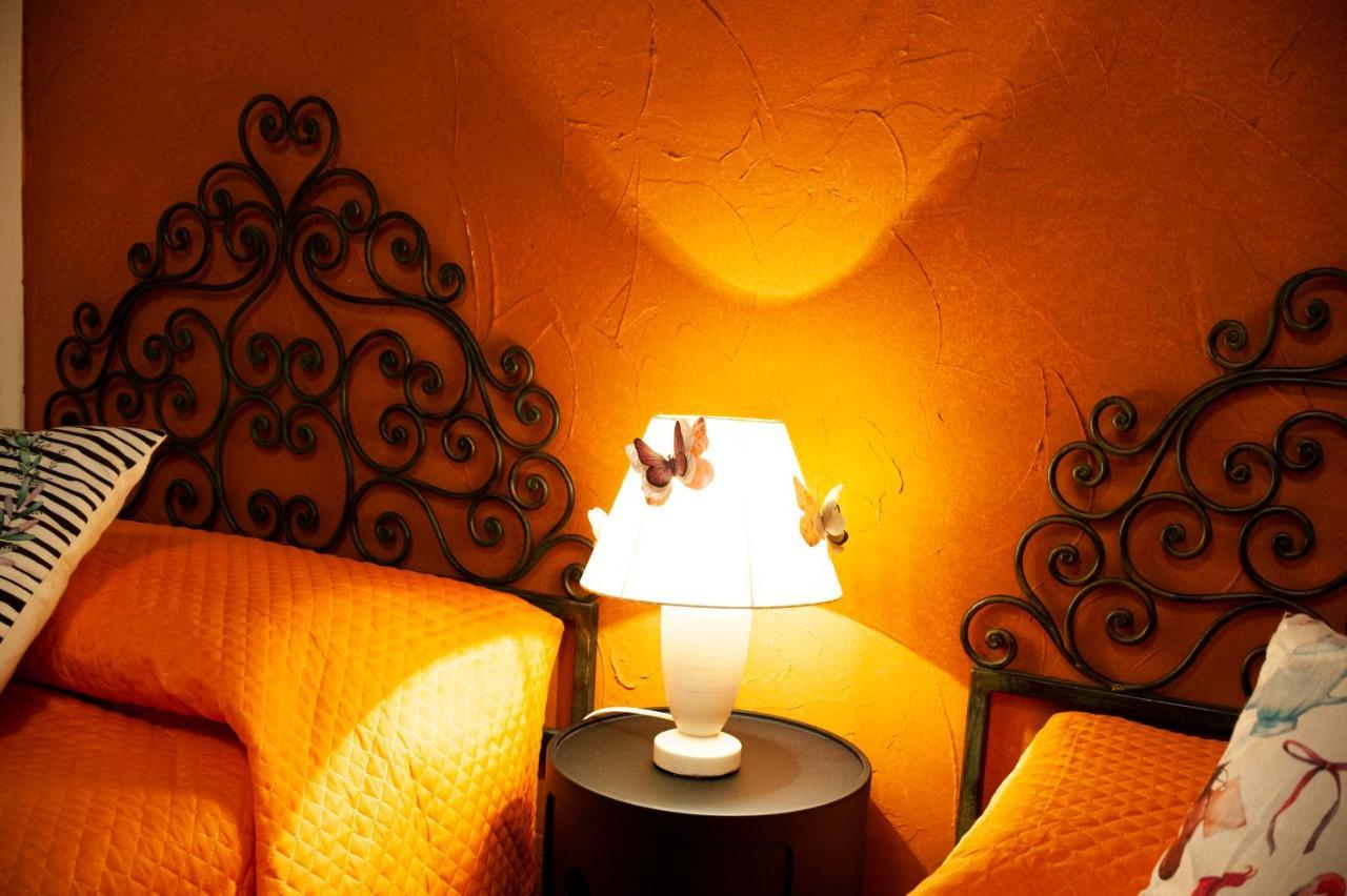 Le Streghe Rooms E Art,Centralissimo Con Garage Su Richiesta Livorno Exterior foto