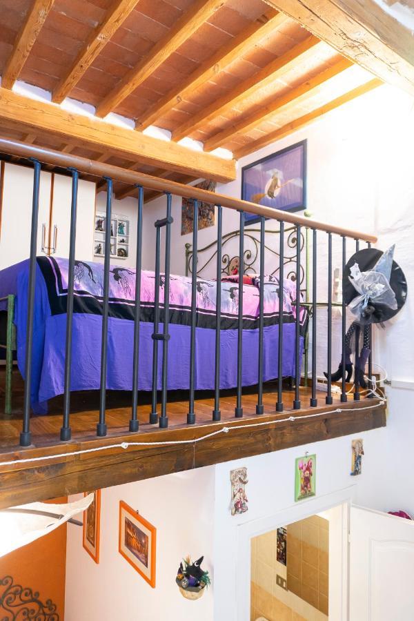 Le Streghe Rooms E Art,Centralissimo Con Garage Su Richiesta Livorno Exterior foto