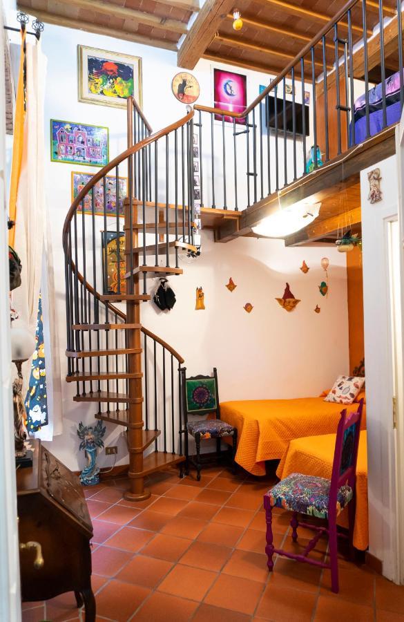 Le Streghe Rooms E Art,Centralissimo Con Garage Su Richiesta Livorno Exterior foto
